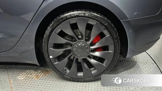 Tesla Model 3 id 5040907 из Кореи 13