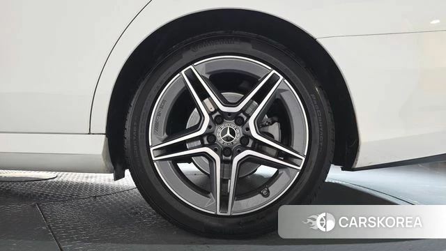 Mercedes-Benz E-Class W213 id 4935458 из Кореи 14