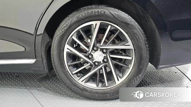 Hyundai The New Grandeur IG id 4632081 из Кореи 13