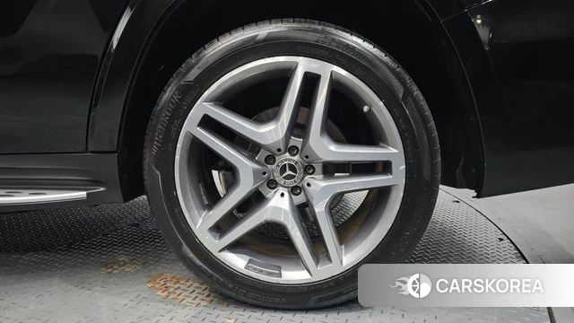 Mercedes-Benz GLS - Class X166 id 4983116 из Кореи 13