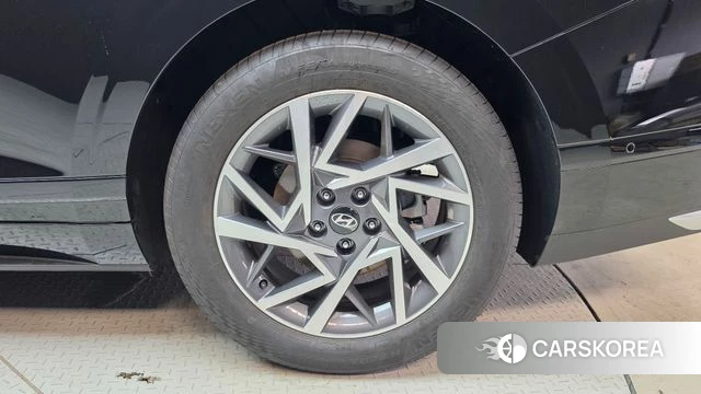 Hyundai Grandeur (GN7) id 5001368 из Кореи 13
