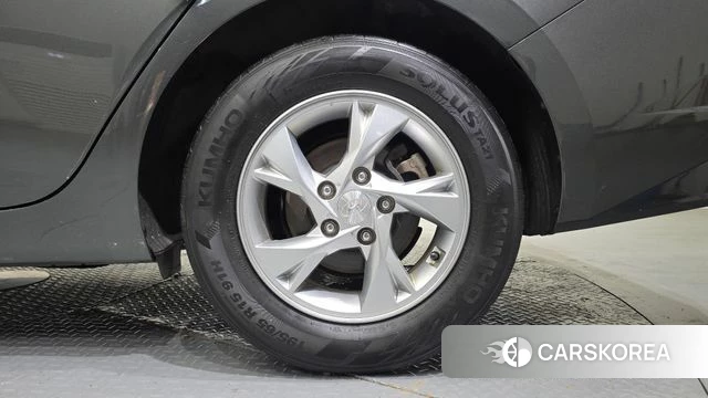 Hyundai Avante (CN7) id 4396375 из Кореи 13