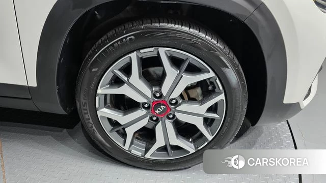 Kia Seltos id 4992745 из Кореи 13
