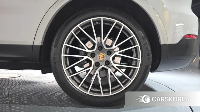 Porsche Cayenne (PO536) id 4992285 из Кореи 13