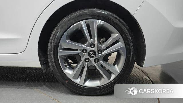 Hyundai Avante AD id 4983241 из Кореи 13