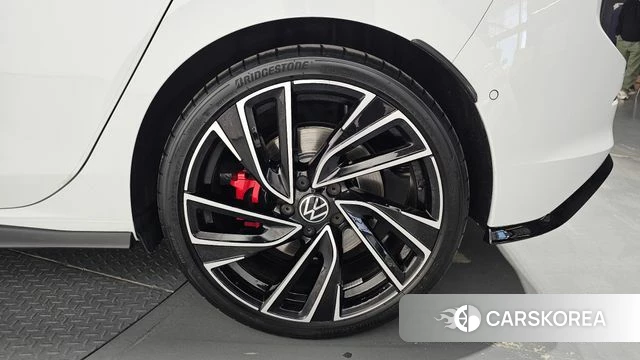 Volkswagen Golf 8th Generation id 4964614 из Кореи 13