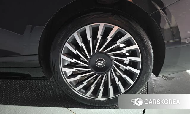 Hyundai Grandeur Hybrid (GN7) id 4957926 из Кореи 13