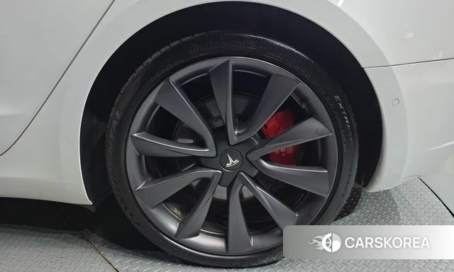 Tesla Model 3 id 4943523 из Кореи 13
