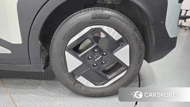 Kia EV3 id 5016175 из Кореи 13