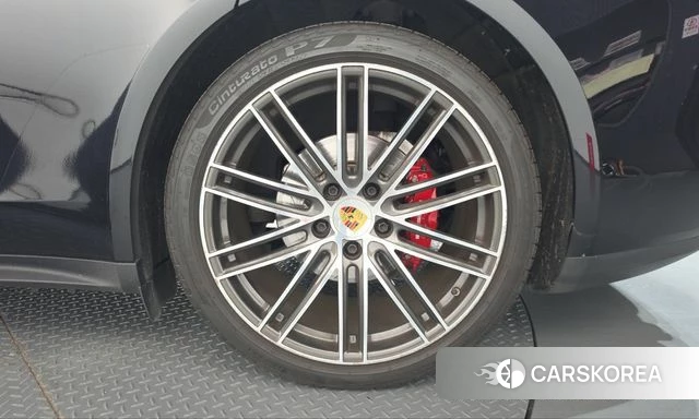 Porsche Panamera (971) id 5048575 из Кореи 13