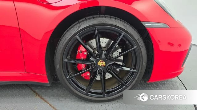 Porsche 911(992) id 5022855 из Кореи 13