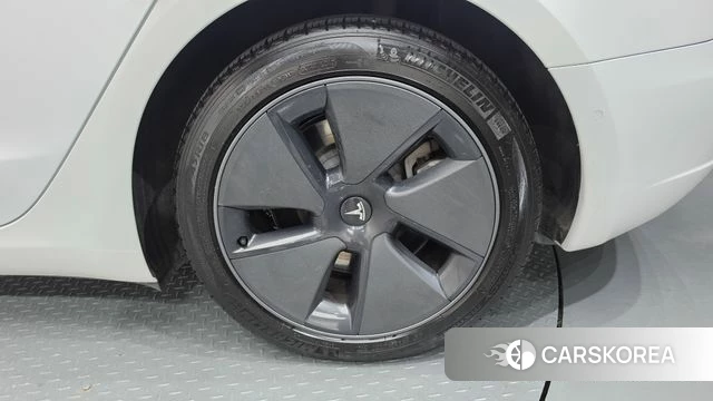 Tesla Model 3 id 4712412 из Кореи 13