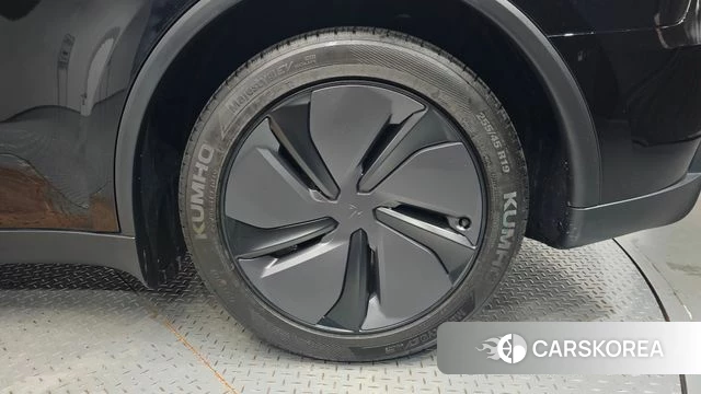 Tesla Model Y id 4928008 из Кореи 13