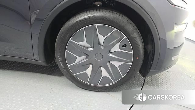 Tesla Model Y id 4705828 из Кореи 13