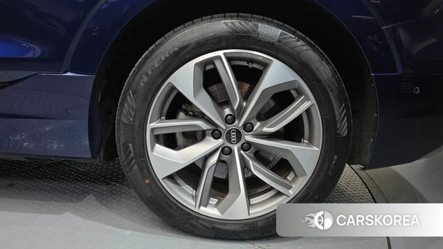 Audi e-Tron id 4936402 из Кореи 13