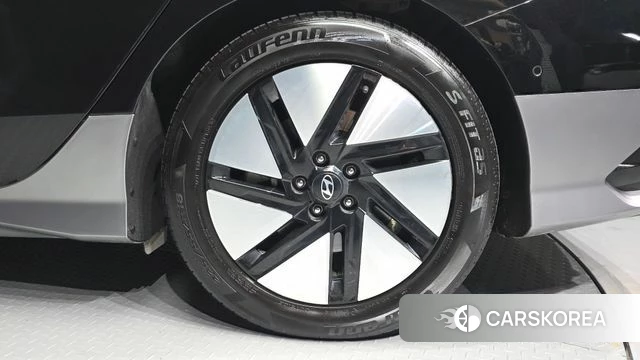Hyundai Ionic 6 id 5039839 из Кореи 13
