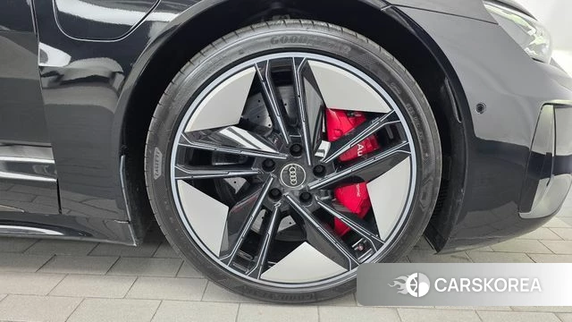 Audi RS e-Tron GT id 4996029 из Кореи 13