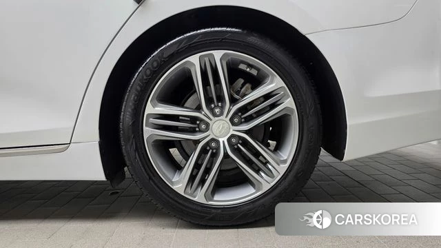 Hyundai Grandeur IG id 5013888 из Кореи 13