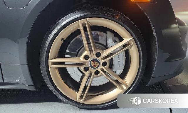 Porsche Taycan id 4943158 из Кореи 13