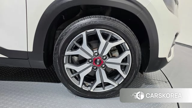 Kia Seltos id 4998439 из Кореи 13