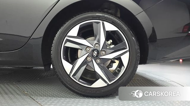 Hyundai Avante Hybrid (CN7) id 4959551 из Кореи 13