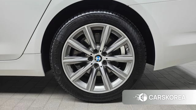 BMW 5 Series (G30) id 5041814 из Кореи 13