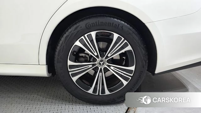 Mercedes-Benz E-Class W214 id 5015906 из Кореи 13