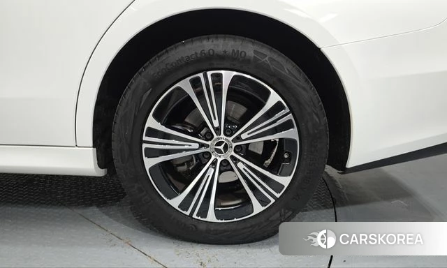 Mercedes-Benz E-Class W214 id 4980064 из Кореи 13