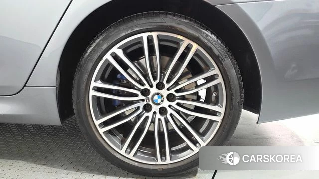 BMW 5 Series (G30) id 5029536 из Кореи 13