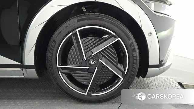Hyundai The New Ionic 5 id 4853829 из Кореи 13