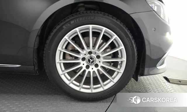 Mercedes-Benz E-Class W213 id 5053764 из Кореи 13