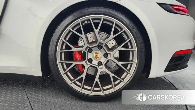 Porsche 911(992) id 4754896 из Кореи 13