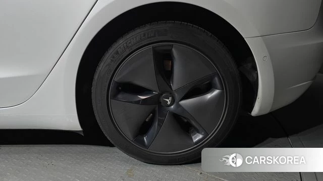 Tesla Model 3 id 4754872 из Кореи 13