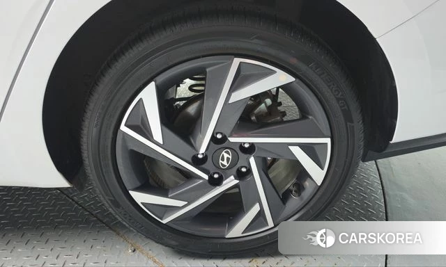 Hyundai The New Avante (CN7) id 5011236 из Кореи 13