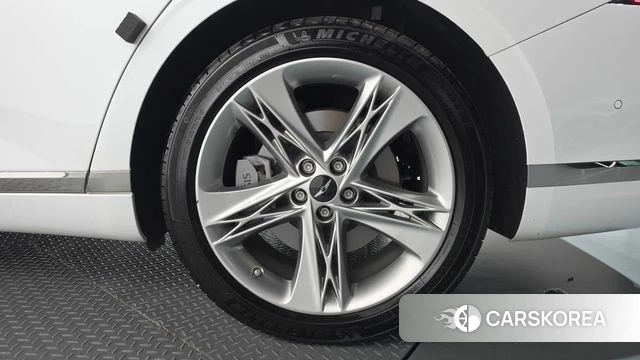 Genesis G90 (RS4) id 5027434 из Кореи 13