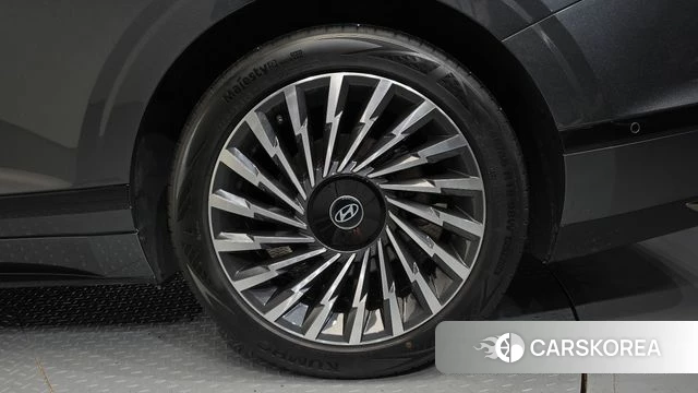 Hyundai Grandeur (GN7) id 4985978 из Кореи 13