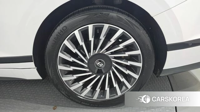 Hyundai Grandeur Hybrid (GN7) id 4980629 из Кореи 13