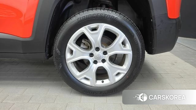 Jeep Renegade id 4936715 из Кореи 13
