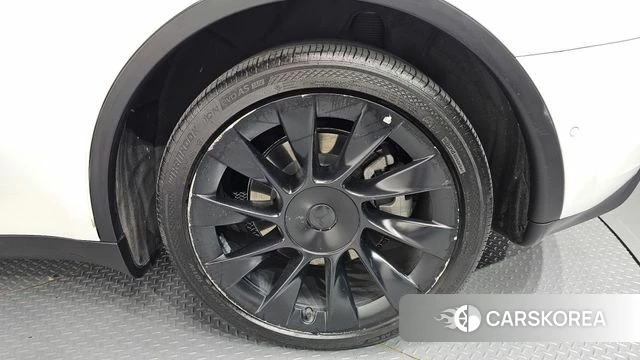 Tesla Model Y id 4951818 из Кореи 13