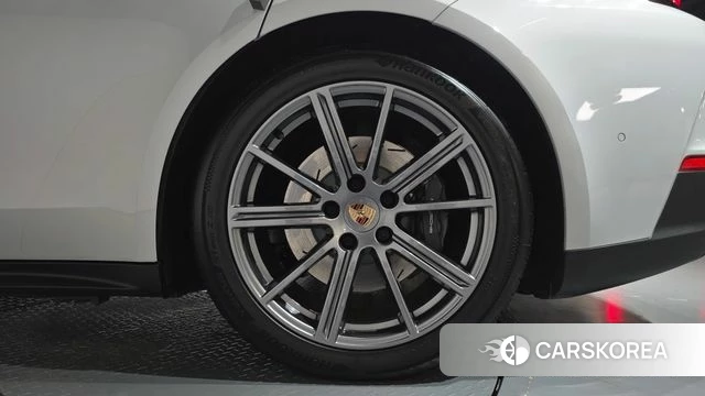 Porsche Panamera (976) id 5020944 из Кореи 13