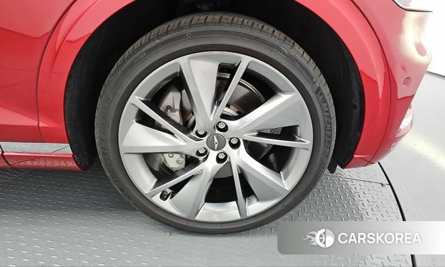 Genesis GV70 id 4996777 из Кореи 13