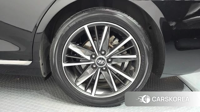 Hyundai The New Grandeur IG id 4697549 из Кореи 13