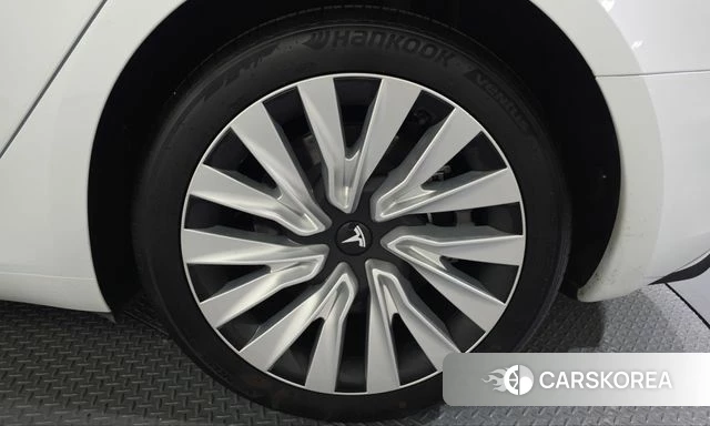 Tesla Model 3 id 4974621 из Кореи 13