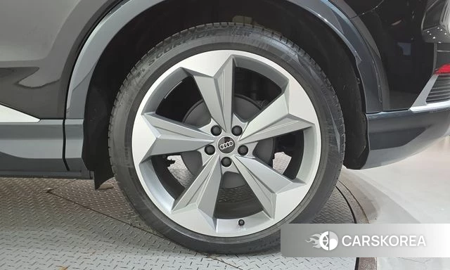 Audi Q4 e-Tron (F4) id 4974540 из Кореи 13