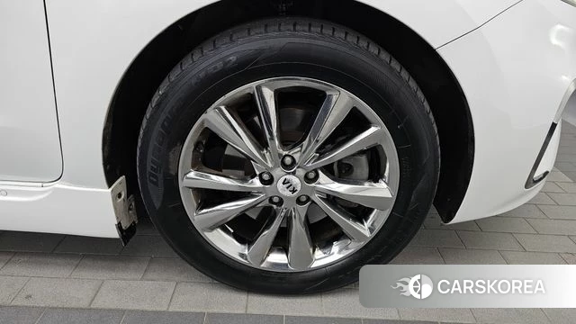 Kia The New Carnival id 5048418 из Кореи 13