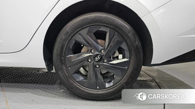 Hyundai Avante (CN7) id 4942786 из Кореи 13