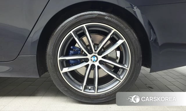 BMW 5 Series (G30) id 5002344 из Кореи 13