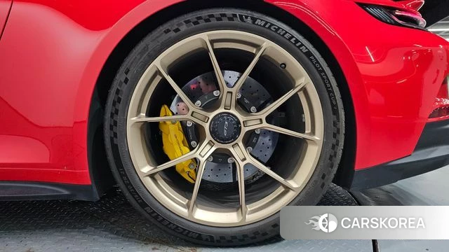Porsche 911(992) id 4922774 из Кореи 13