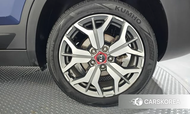 Kia Seltos id 4959947 из Кореи 13