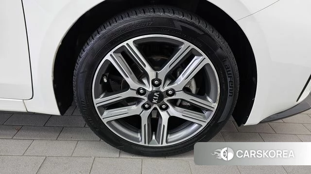 Kia Come New K3 id 5035806 из Кореи 13